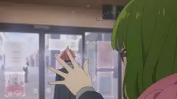 Frame #270810